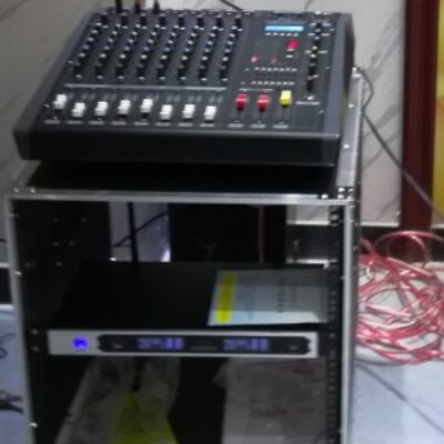 专业音响调音台